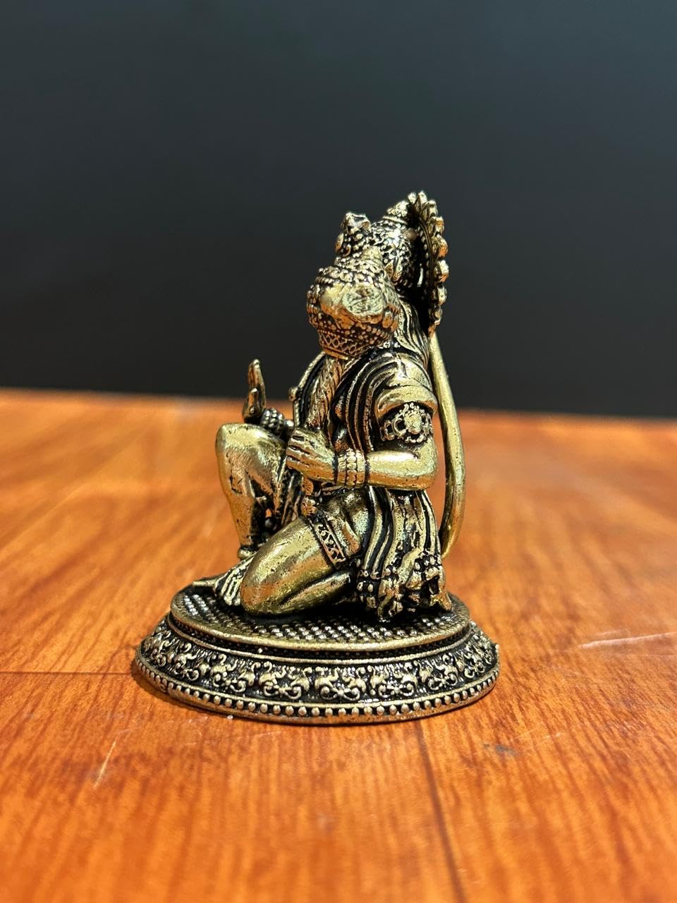 Premium Brass Sitting Hanuman Statue – 6 CM Intricately Crafted Blessing Bajrangbali Idol for Strength & Protection Monkey God Statue with Mace | Home Decor | Housewarming Gift | Car Dashboard Item